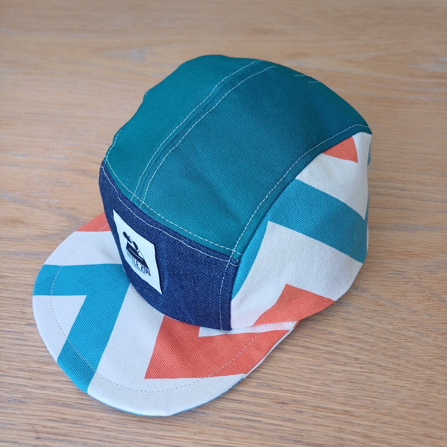 Casquette zigzag