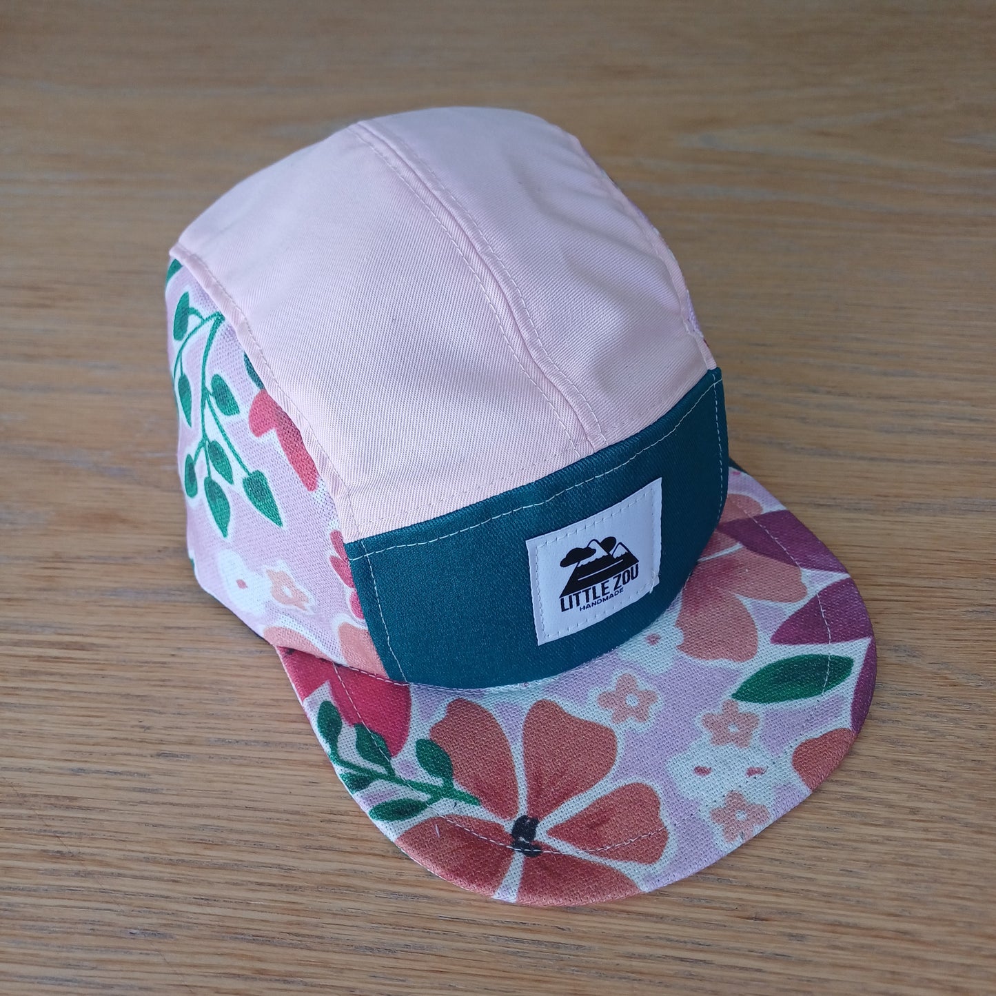Casquette fleurie rose