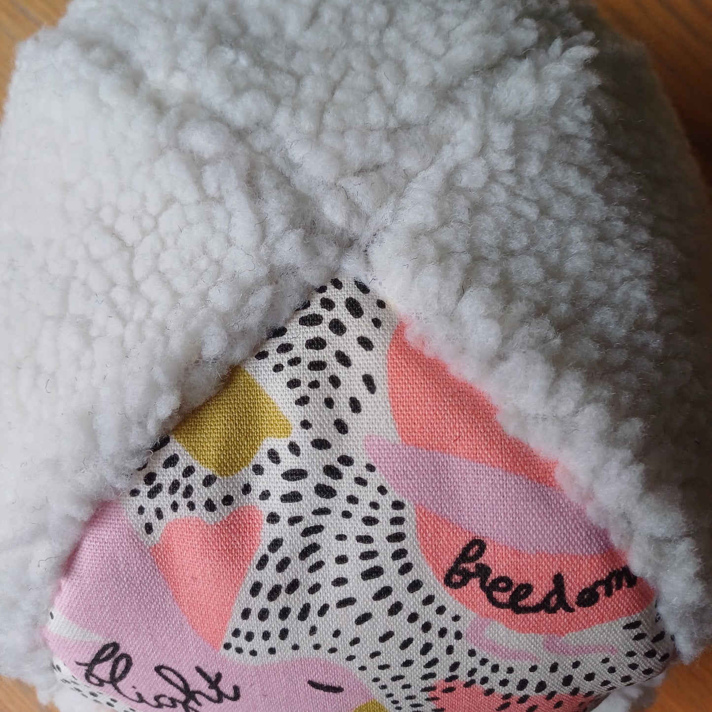 Bonnet sherpa & motifs à oreilles