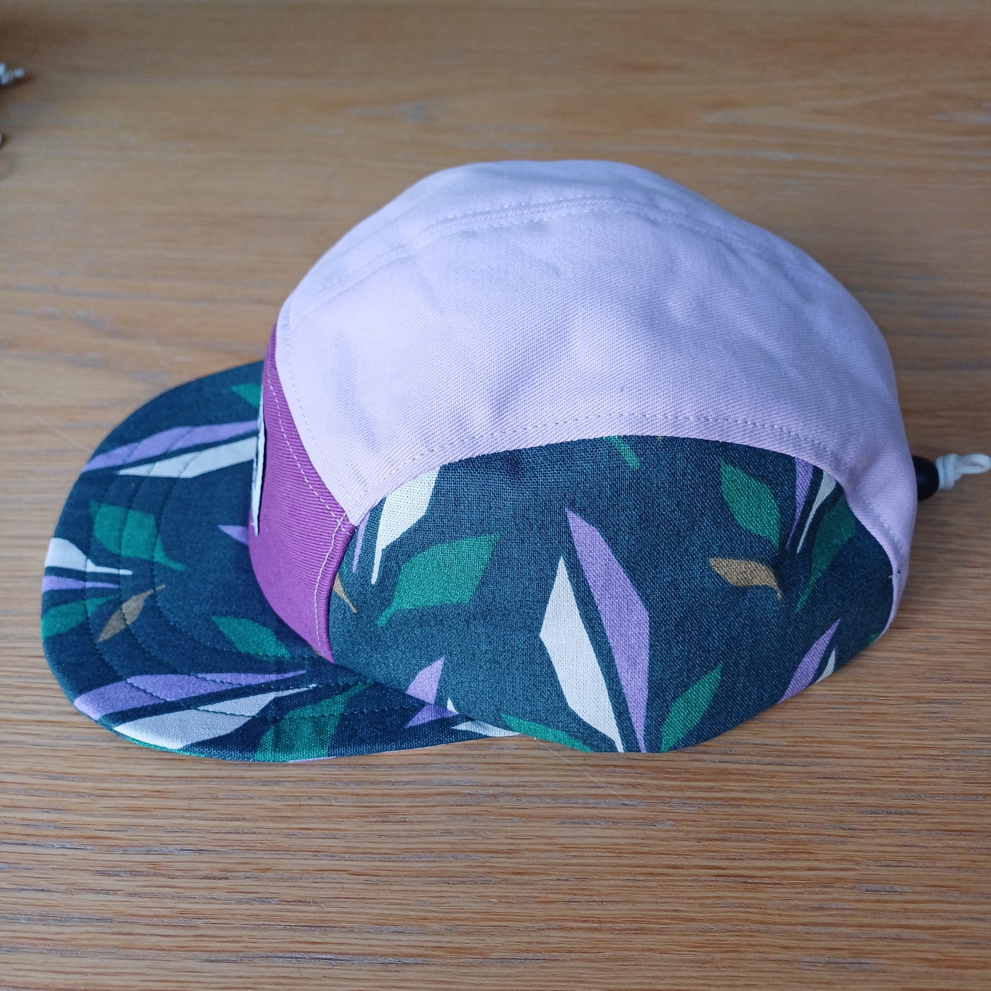 Casquette Feuilles violet et parme