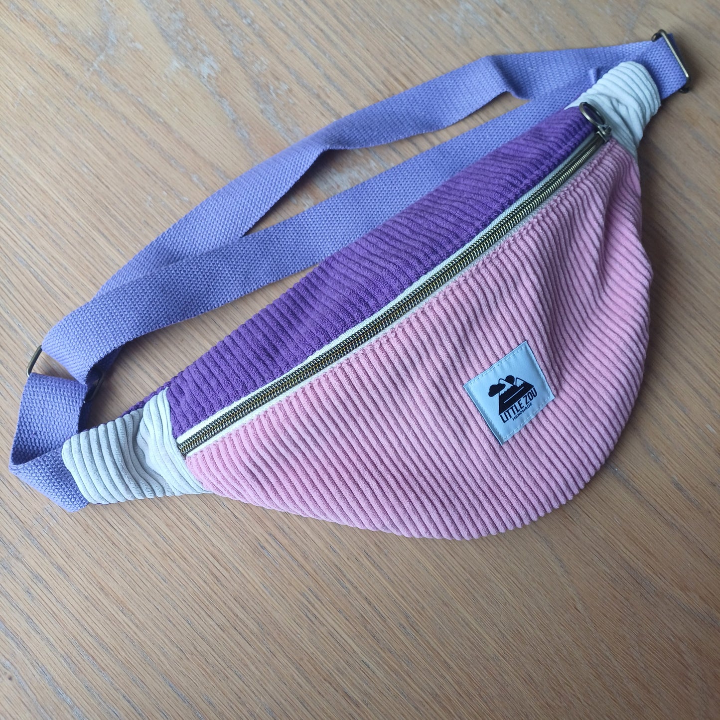 Banane rose violet et beige