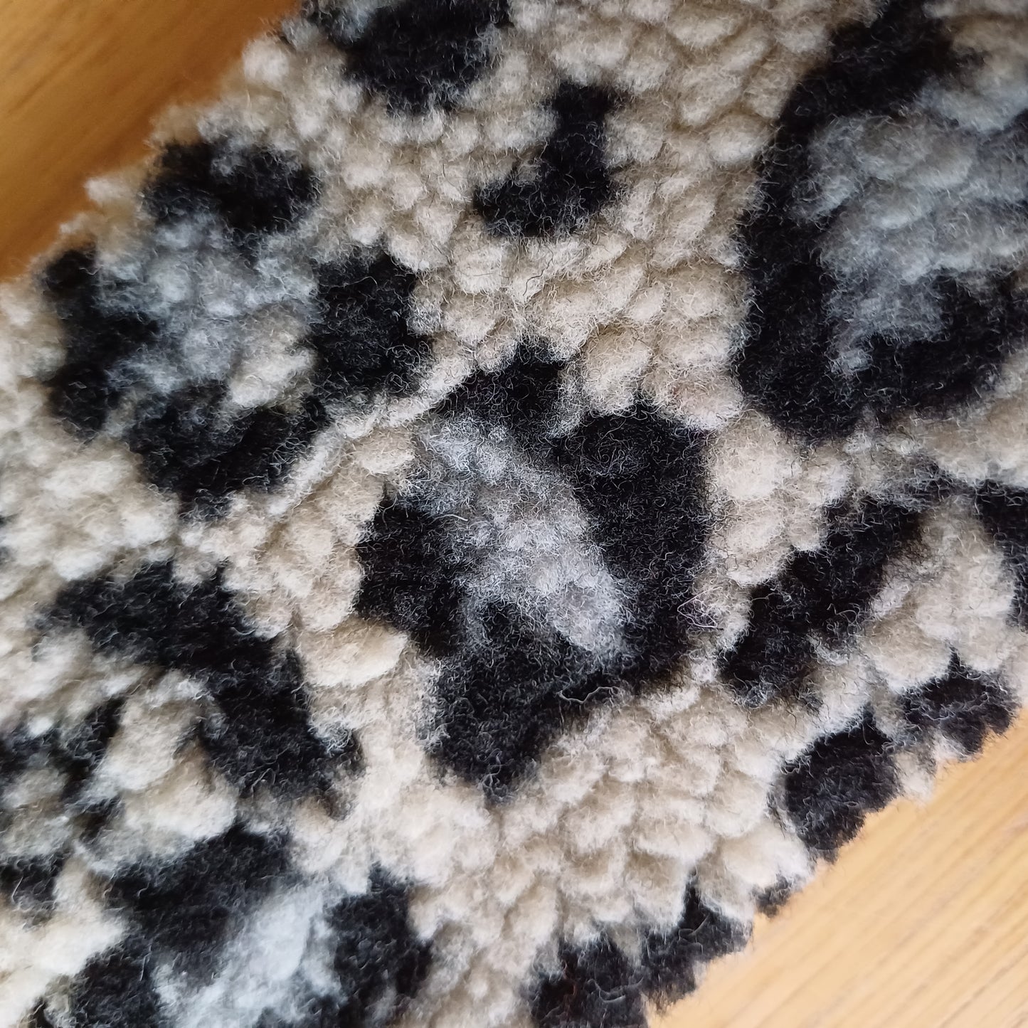 Bandeau sherpa léopard gris