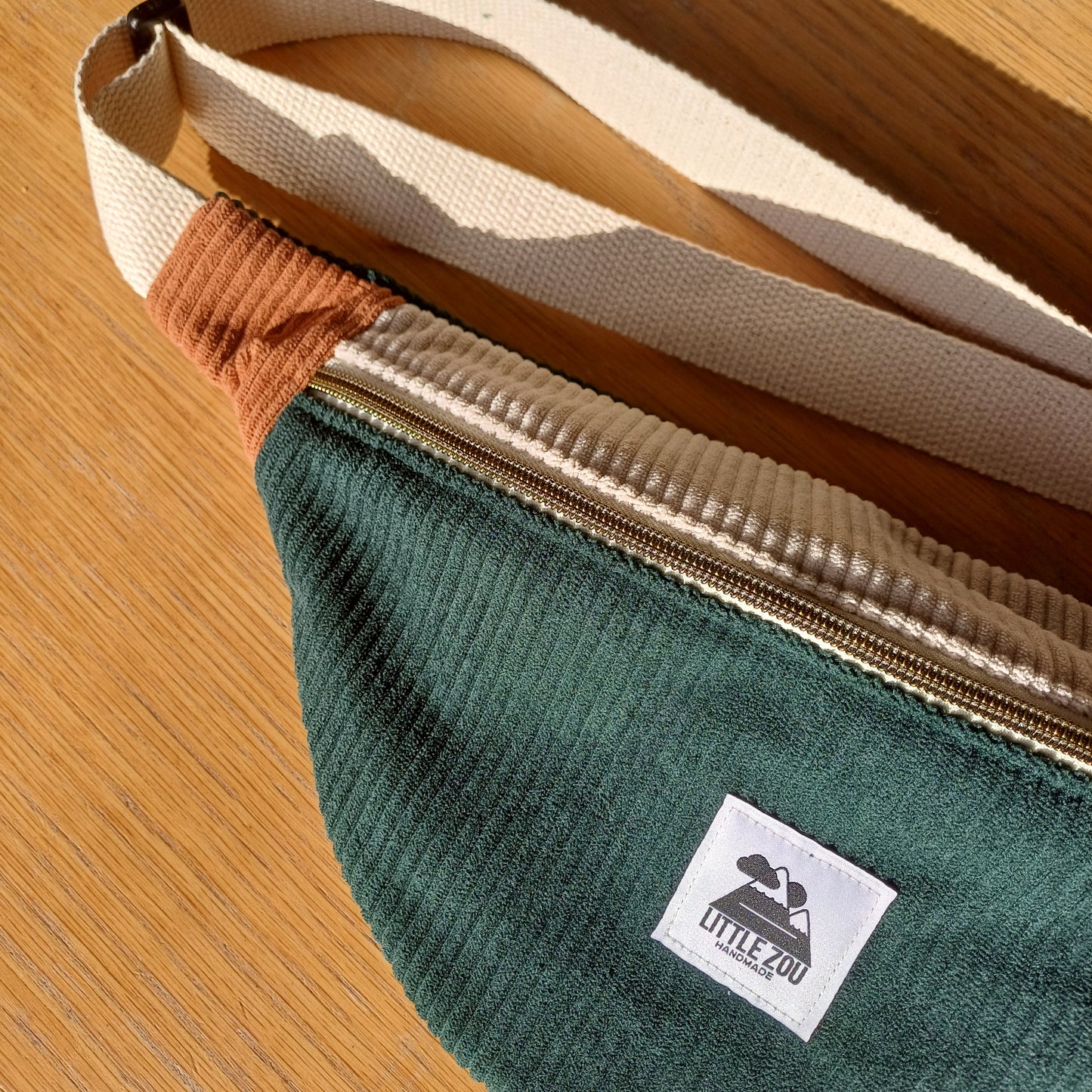 Banane vert forêt, beige et rouillle